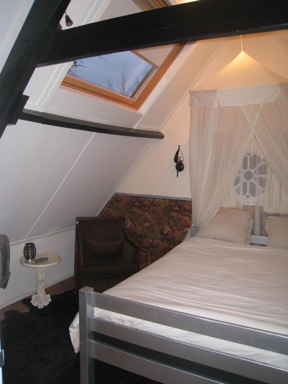 Janz Bed and Breakfast Capelle aan den IJssel Rum bild