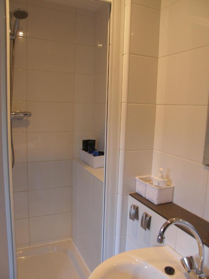 Janz Bed and Breakfast Capelle aan den IJssel Exteriör bild